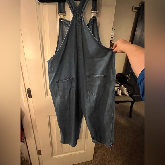 🇺🇸Americana Cropped Denim Overalls, 4th of July, size Large - Picture 2 of 8